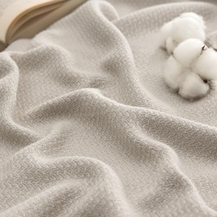 Bedsure 100% Cotton Queen Blanket – Herringbone Weave, 90x90