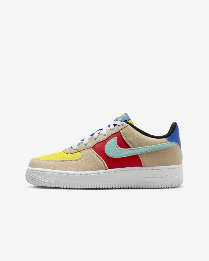Nike Air Force 1 LV8 1