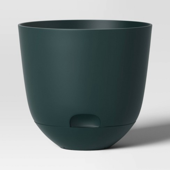 8x8 Room Essentials Self-Watering Plastic Planter Pot
