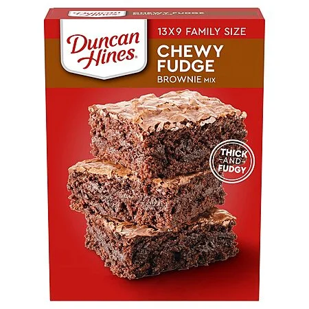 18.3-oz Duncan Hines Chewy Fudge Brownie Mix