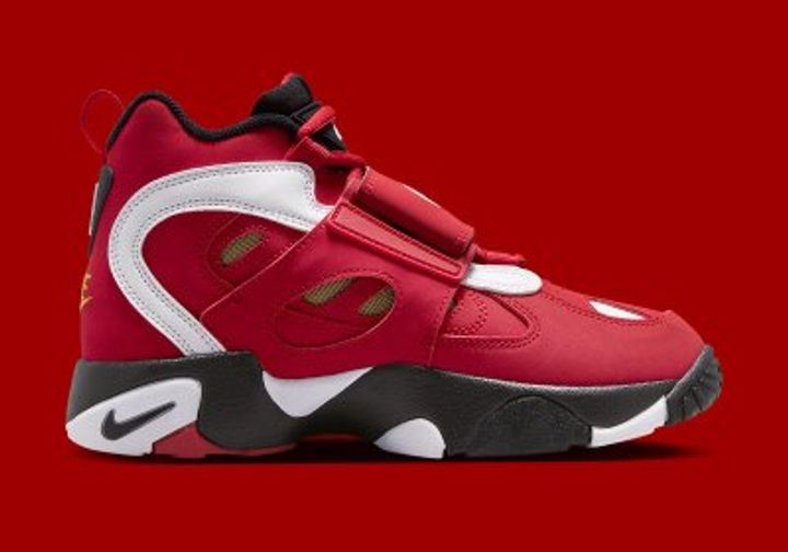 Nike Men's Air Diamond Turf 2 Shoes (Prime Red/White/Black/Gold)