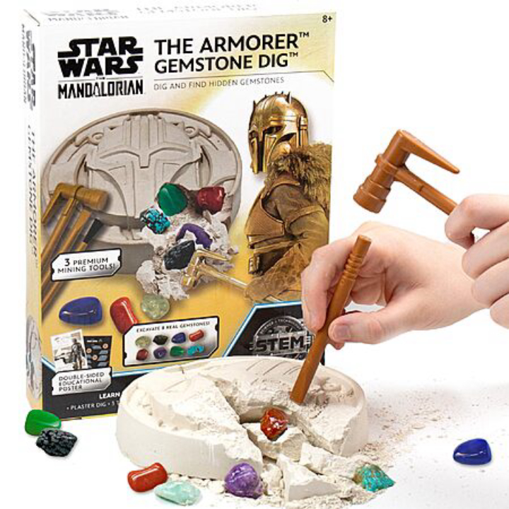  Star Wars The Armorer’s Helmet Gemstone Dig Kit w/ 8 Gemstones – $5.95
